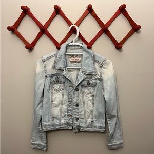 Hot Kiss Cropped Distressed Denim Jacket